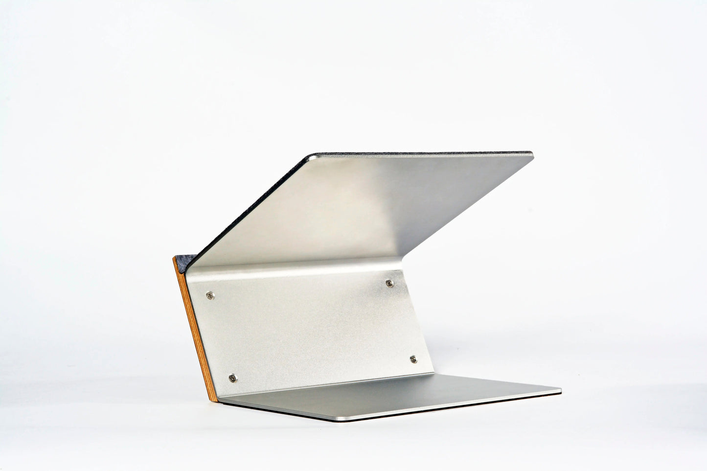 Laptop stand